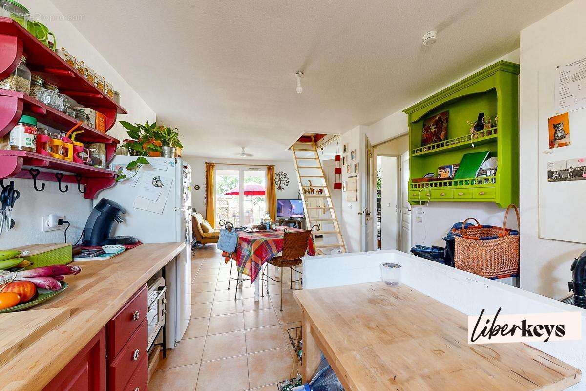 HOMPS : Charmante maison de 64m² avec extérieur vue sur le lac - photo 7