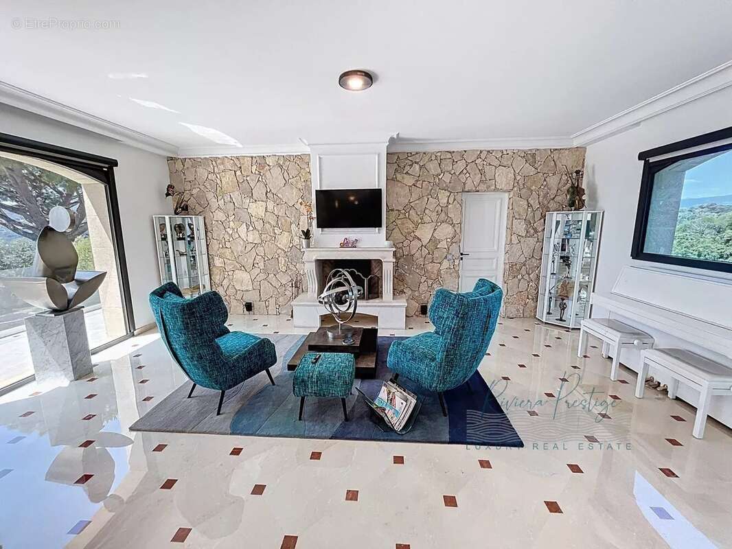 Maison à MOUGINS