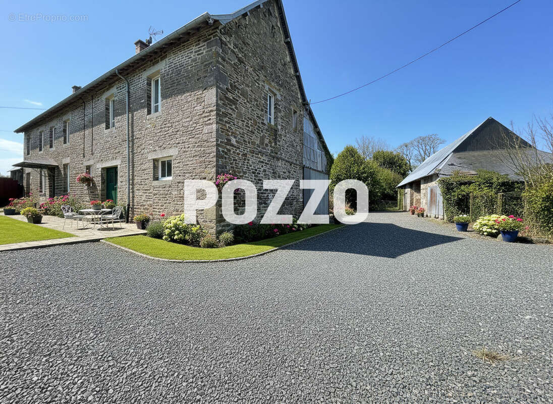 Maison à SAINT-SAUVEUR-LA-POMMERAYE