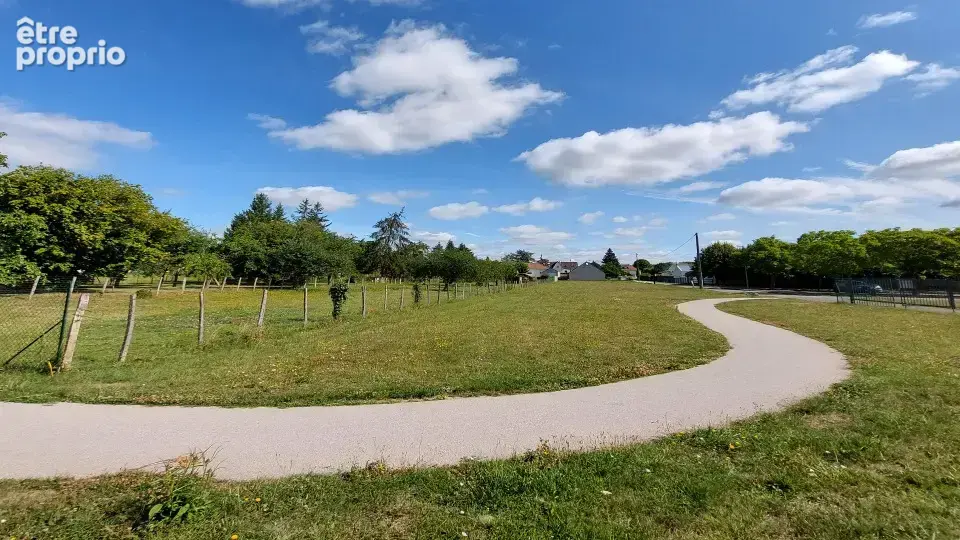 Terrain à LA CROIX-EN-TOURAINE
