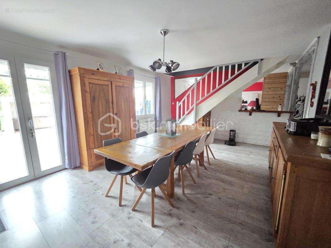 Magnifique Pavillon de plain pied de 143m² à Saint Léger le Petit - photo 3