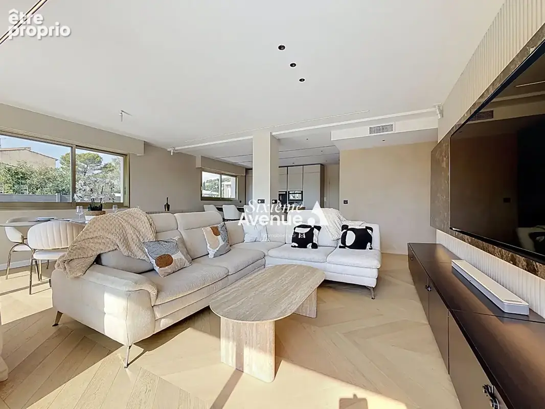 Appartement à MOUGINS