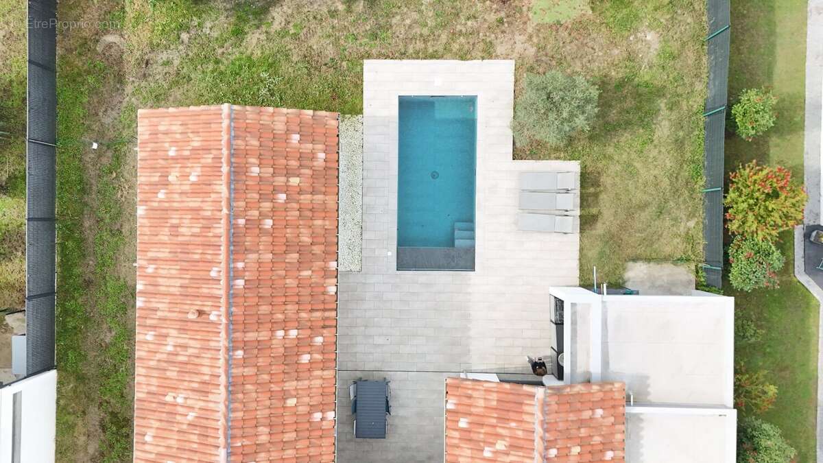 Maison à MEES