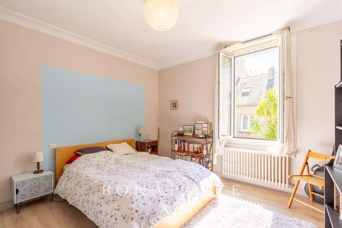 A 500m de la gare et 700m des chantiers/ ideal locatif 7 chambres/ toiture neuve - photo 12