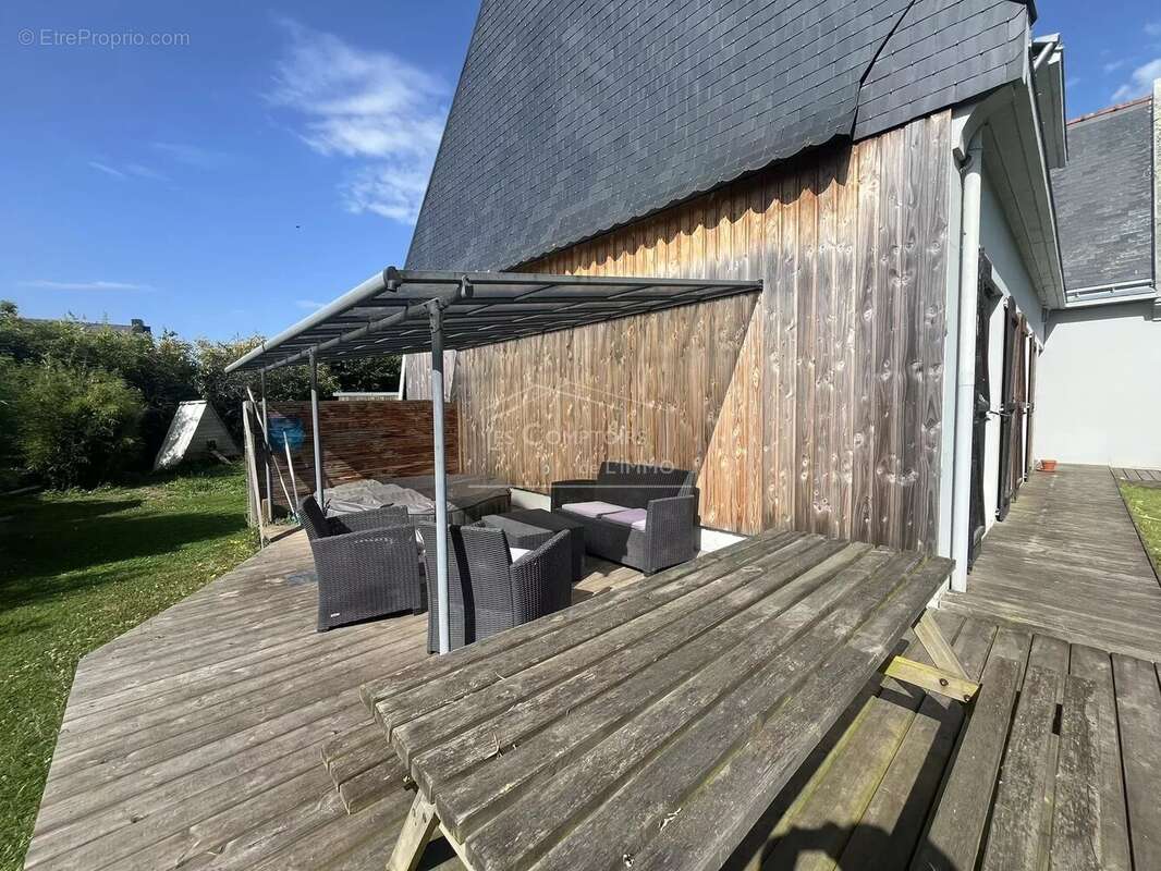 Maison à DONGES