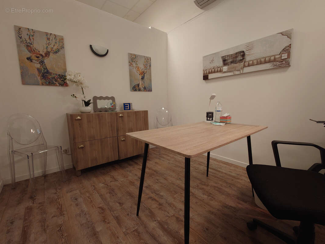 Commerce à VITROLLES