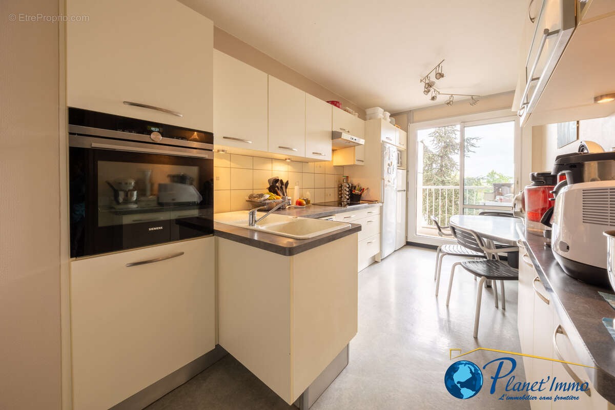 Appartement à SAINT-ETIENNE