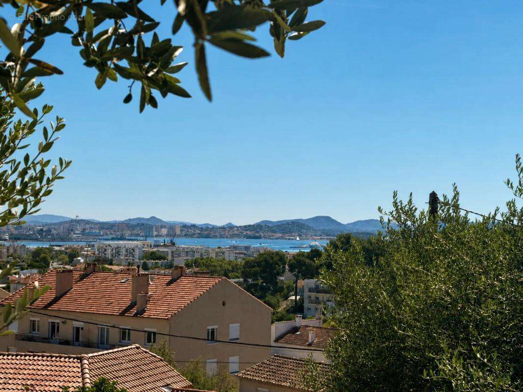 Maison de 3 pièces de 112 m² à La Seyne-sur-Mer - photo 2