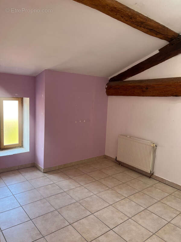 Appartement à LACENAS