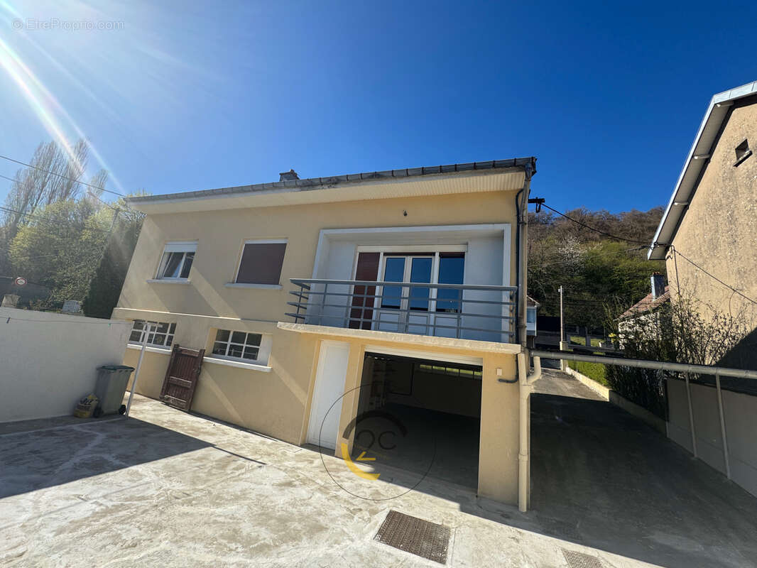 Maison à SAULNES