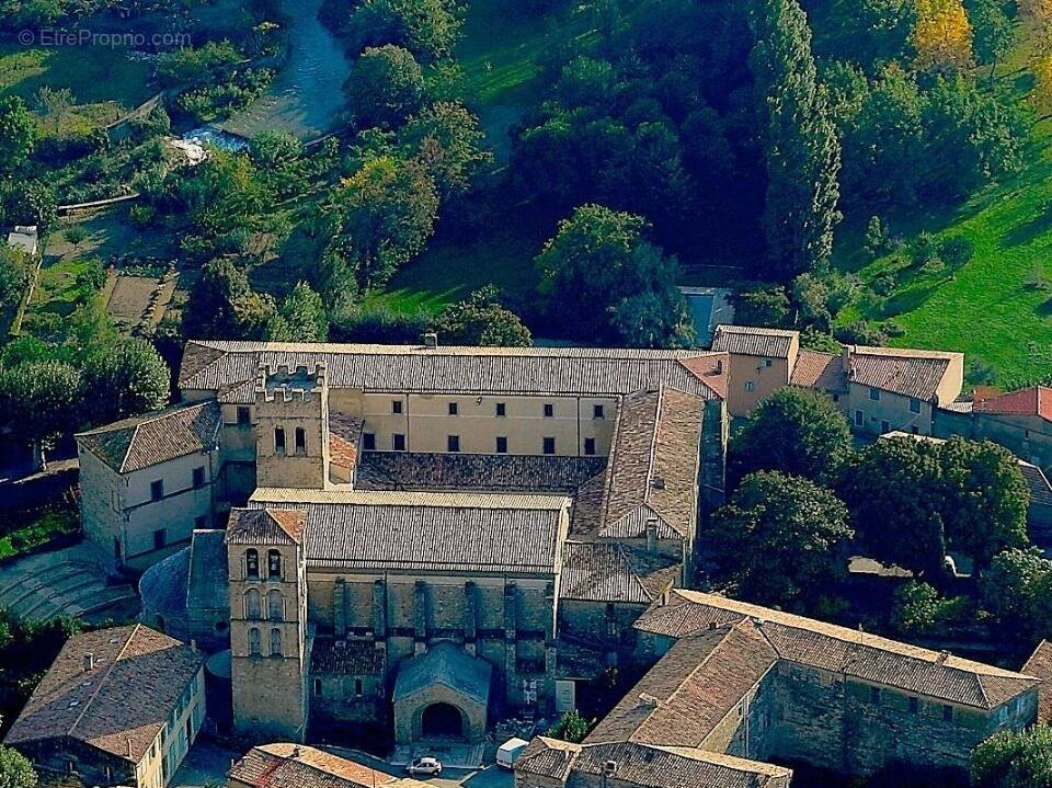 Terrain à CAUNES-MINERVOIS