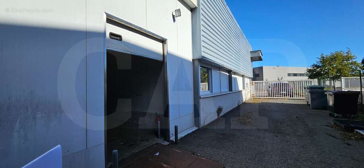 Autre à SAINT-JACQUES-DE-LA-LANDE