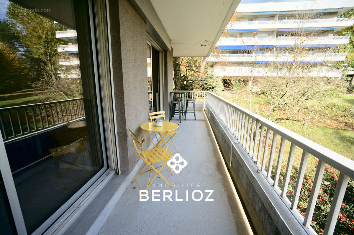 Appartement à MEYLAN
