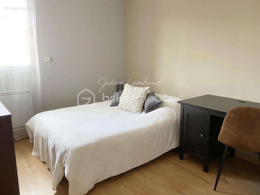 ROUEN DOCKS – Appartement T4 de 81 m² – Dernier étage – Terrasse 35 m² – Box double – Aucun travaux - photo 6