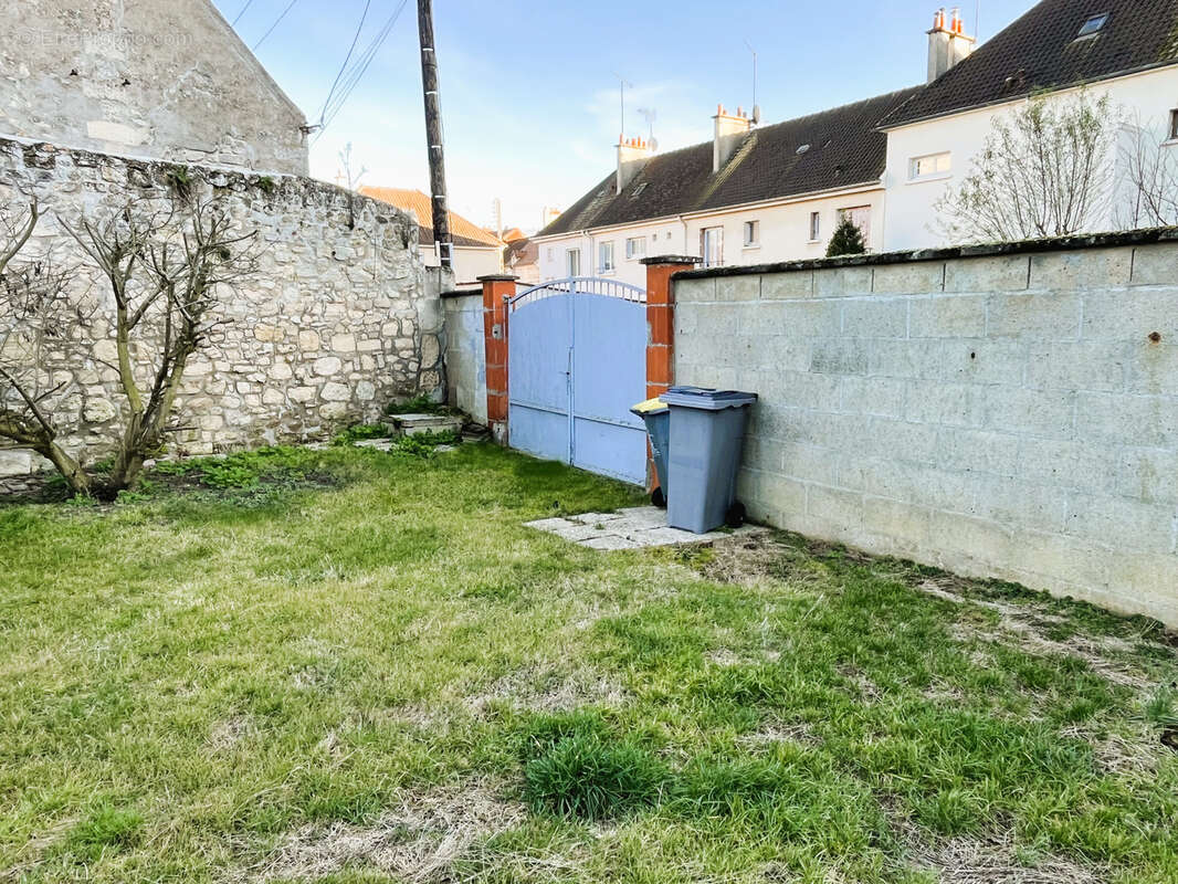 Maison à PONT-SAINTE-MAXENCE