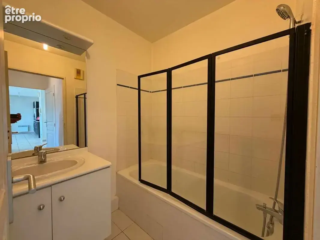 Appartement Brignoles 3 pièce(s) 64m2 - photo 9