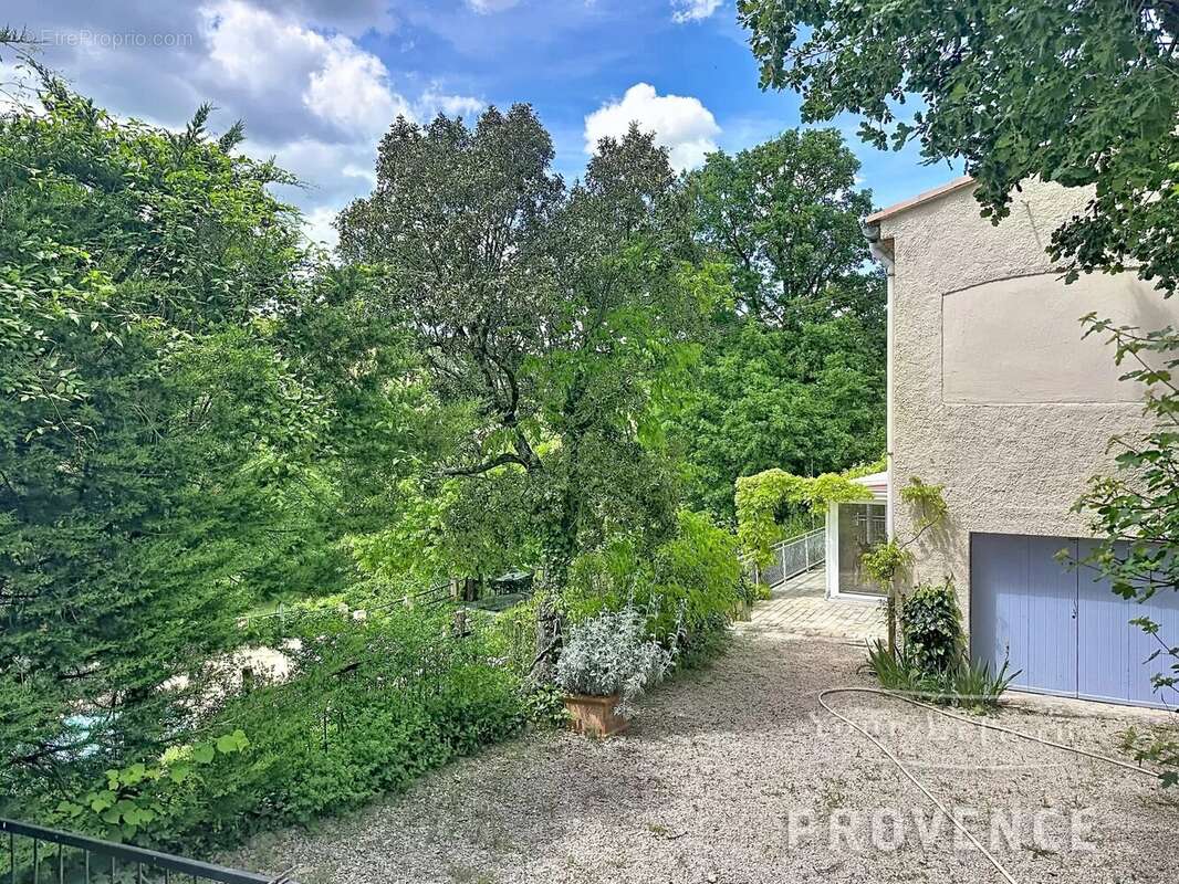 Maison à LORGUES