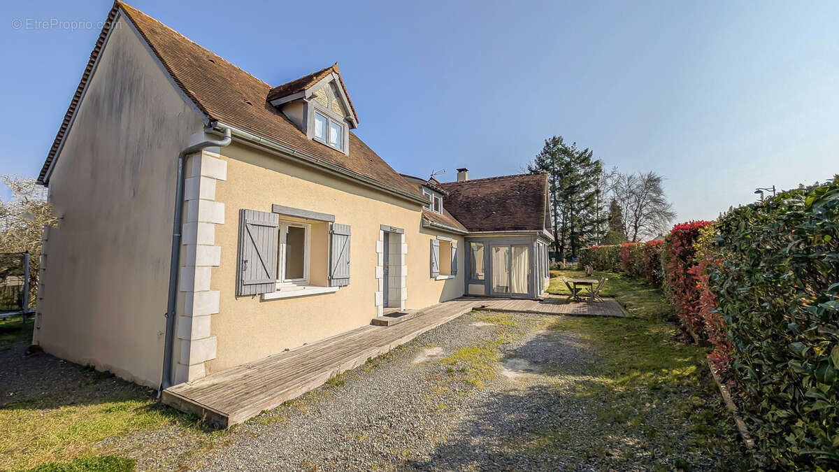 Longère rénovée au cœur de Moncé-en-Belin - photo 2