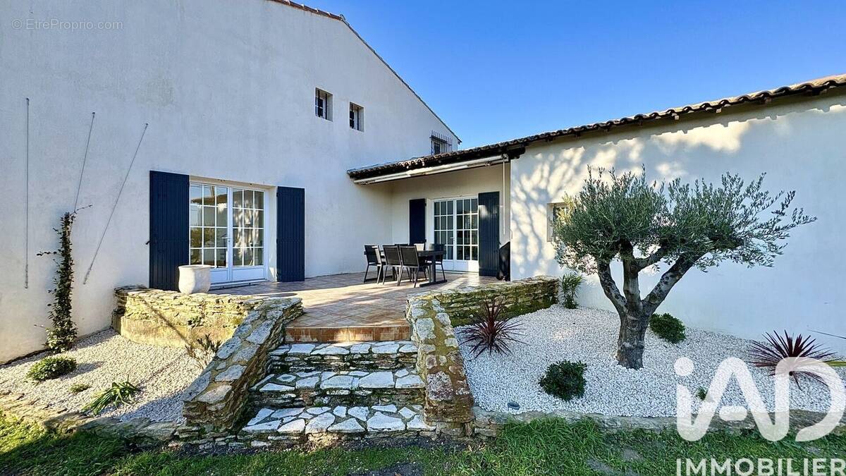 Photo 1 - Maison à JONQUERETTES