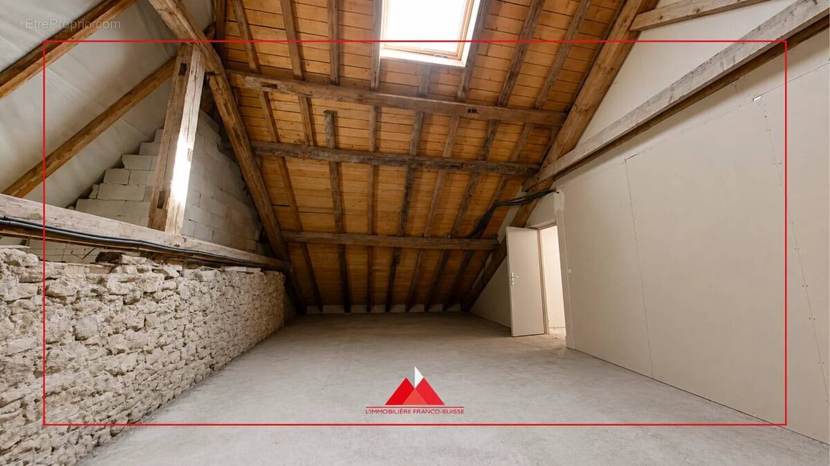 Appartement à ROCHEJEAN