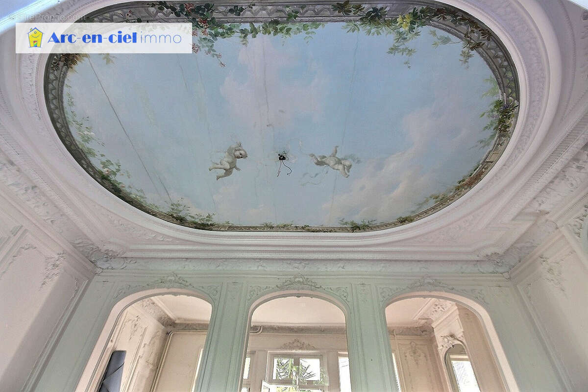 Appartement à PARIS-17E