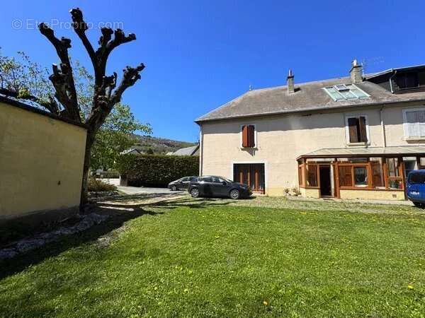 Maison à PIERRE-CHATEL
