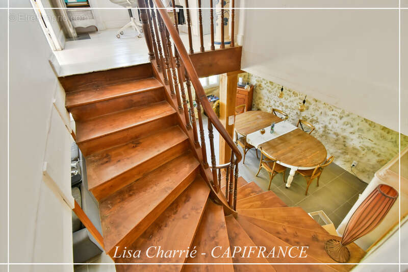 Maison à COURRENSAN