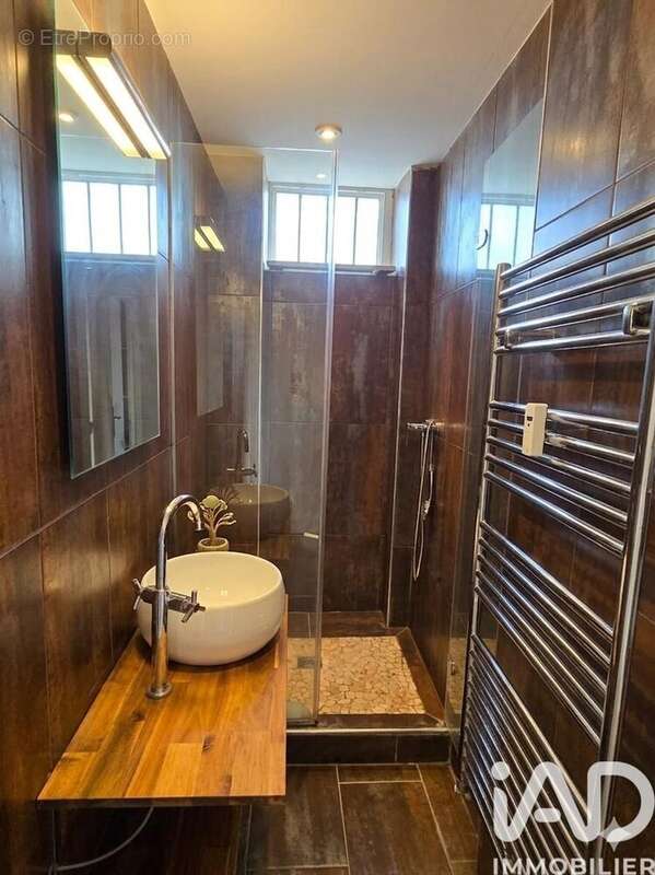Photo 6 - Appartement à GENNEVILLIERS