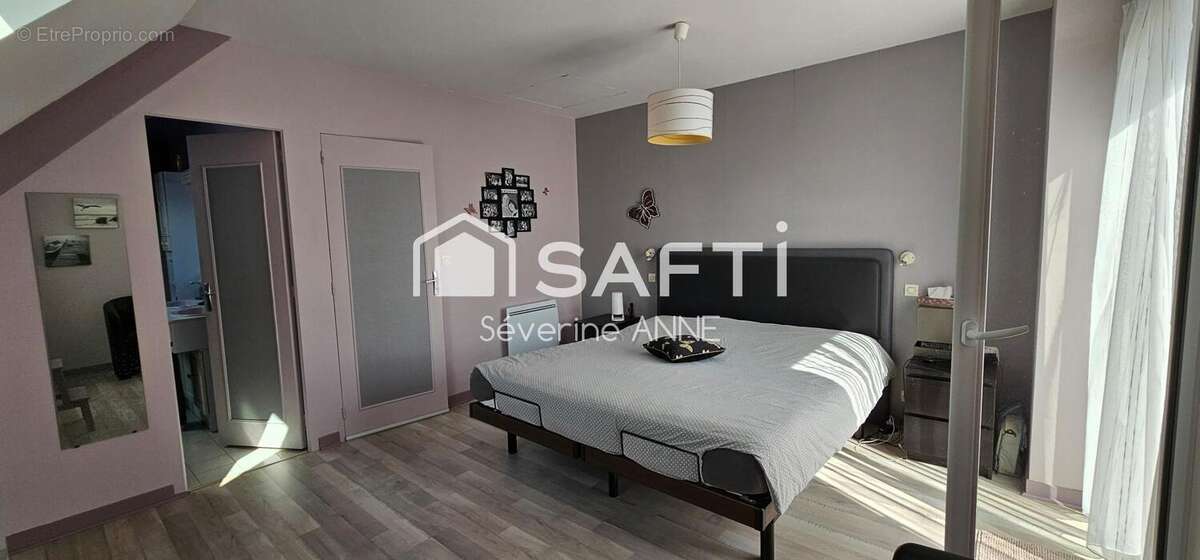 Photo 8 - Maison à HIEVILLE