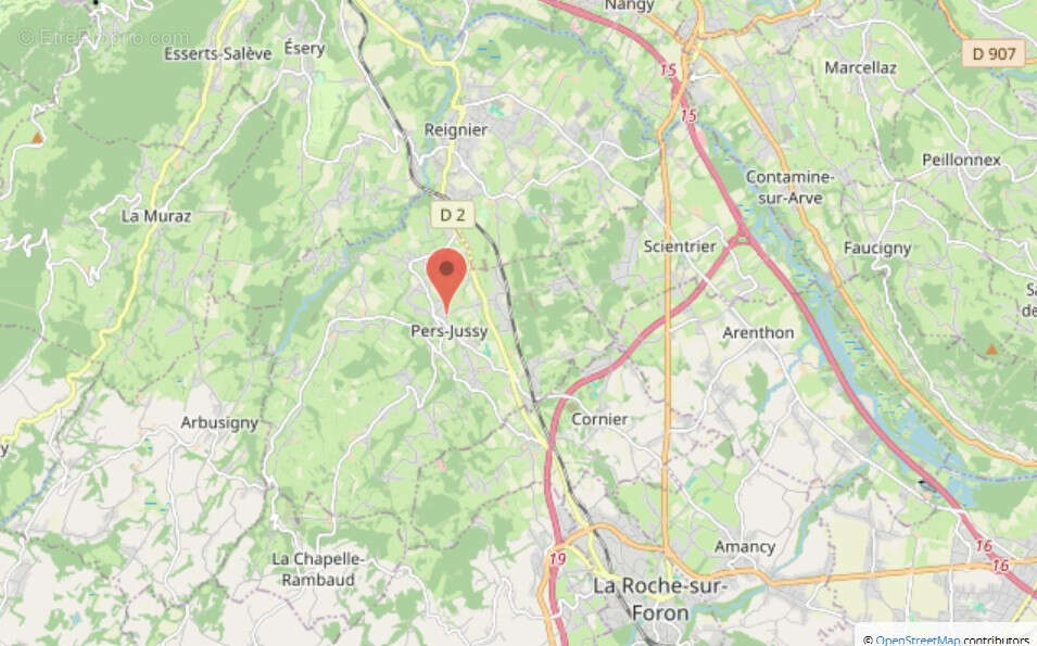 Terrain à PERS-JUSSY