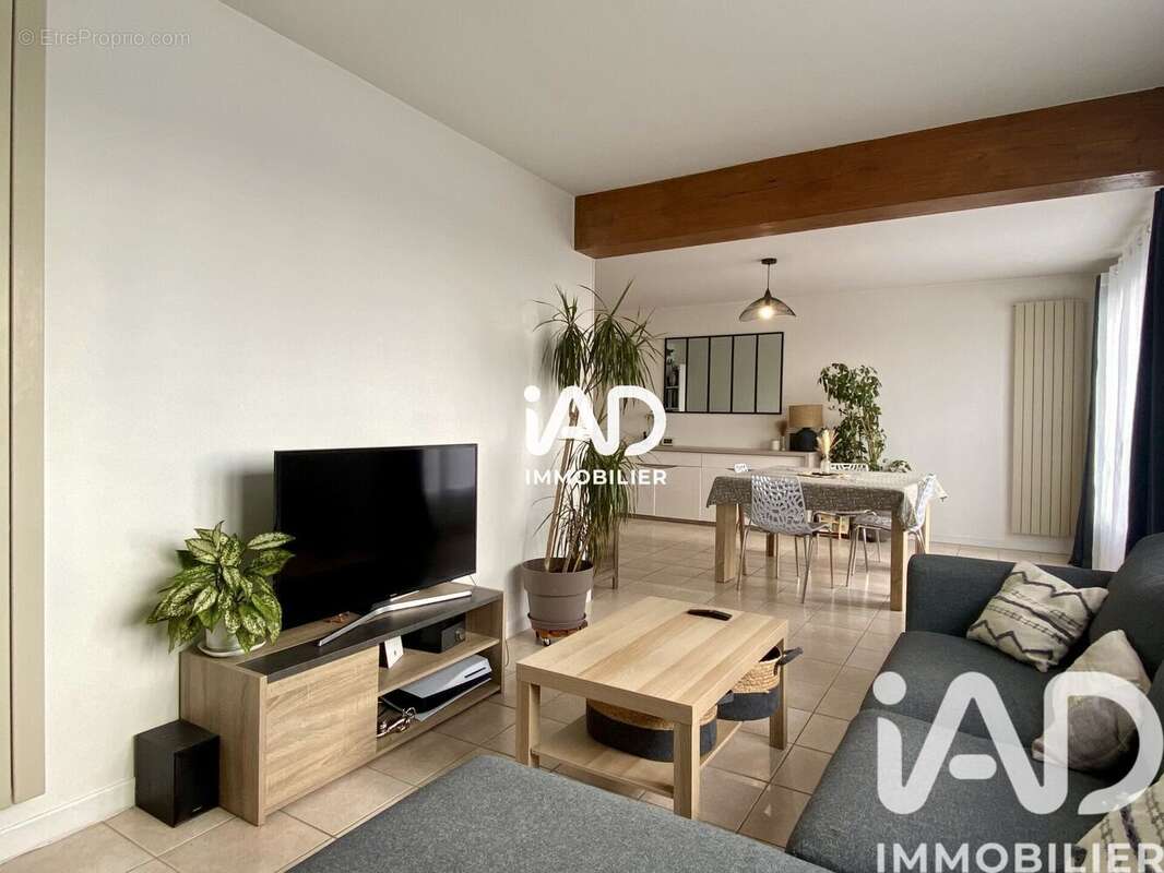 Photo 3 - Appartement à LIVRY-GARGAN