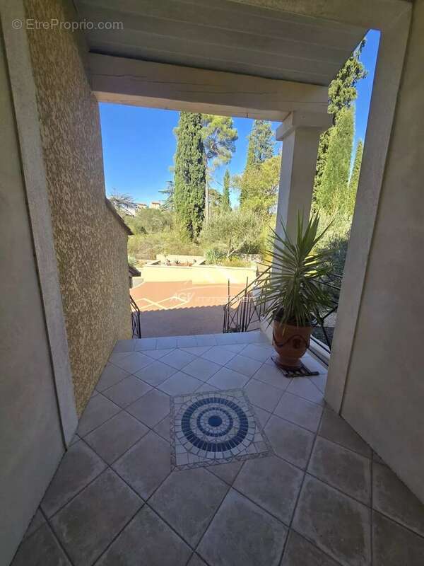 Maison à SAINT-CHRISTOL-LES-ALES