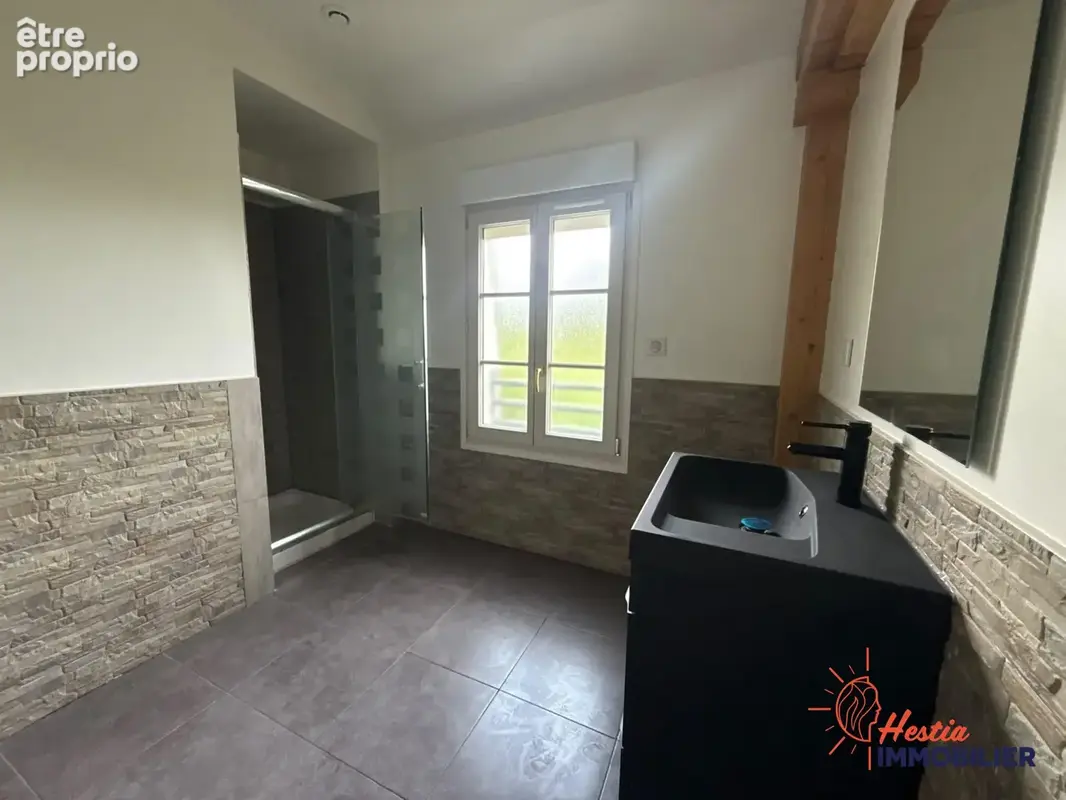 Appartement 5 pièces 109 m² à vendre à Chalons-En-Champagne (51000) - photo 4