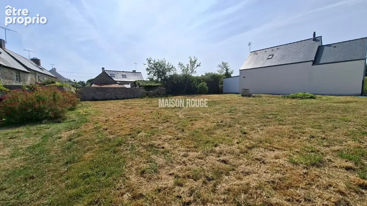 Photo Terrain à Saint-Cast-Le-Guildo au prix de 178 160€