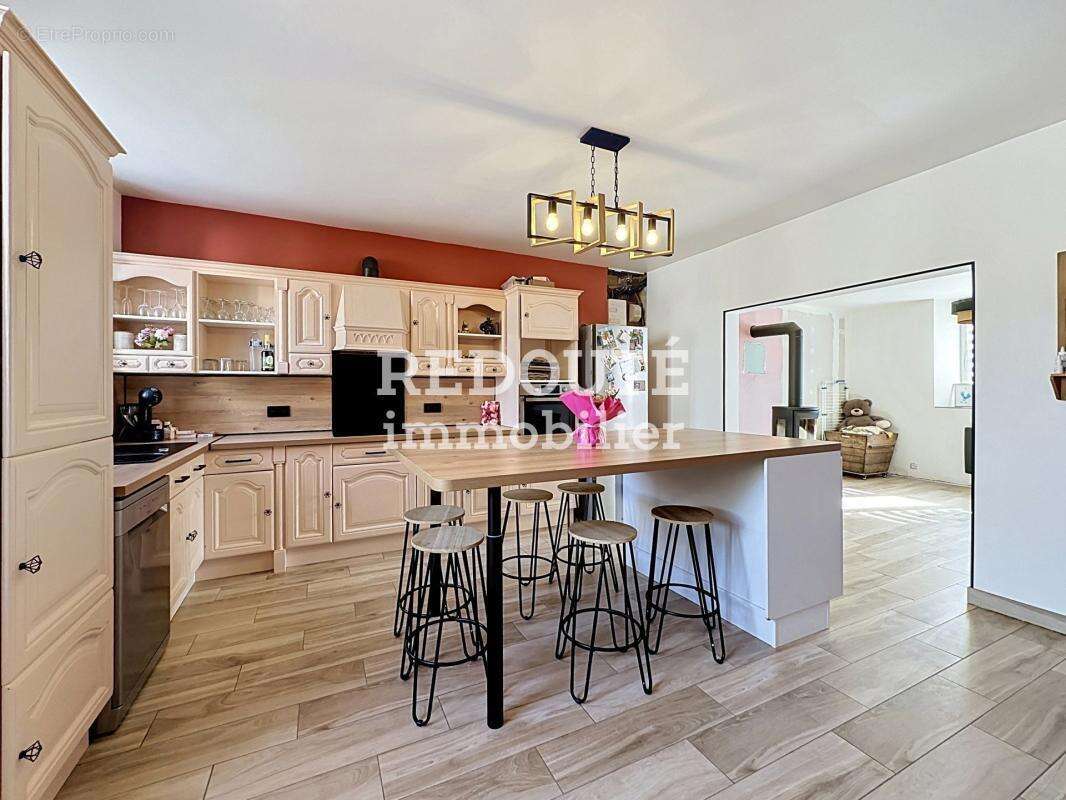 A VENDRE - Maison avec 4 chambres et jardin - Voipreux - Blancs Coteaux - photo 2