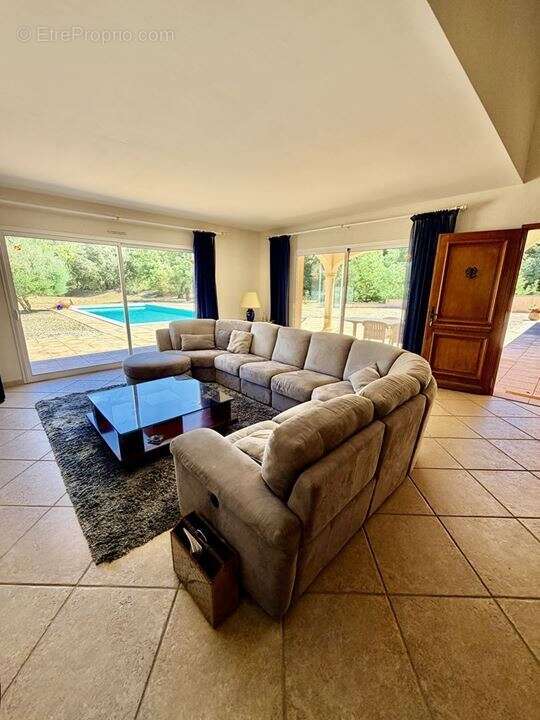 Maison 315 m² à Soulac-Sur-Mer  - photo 6