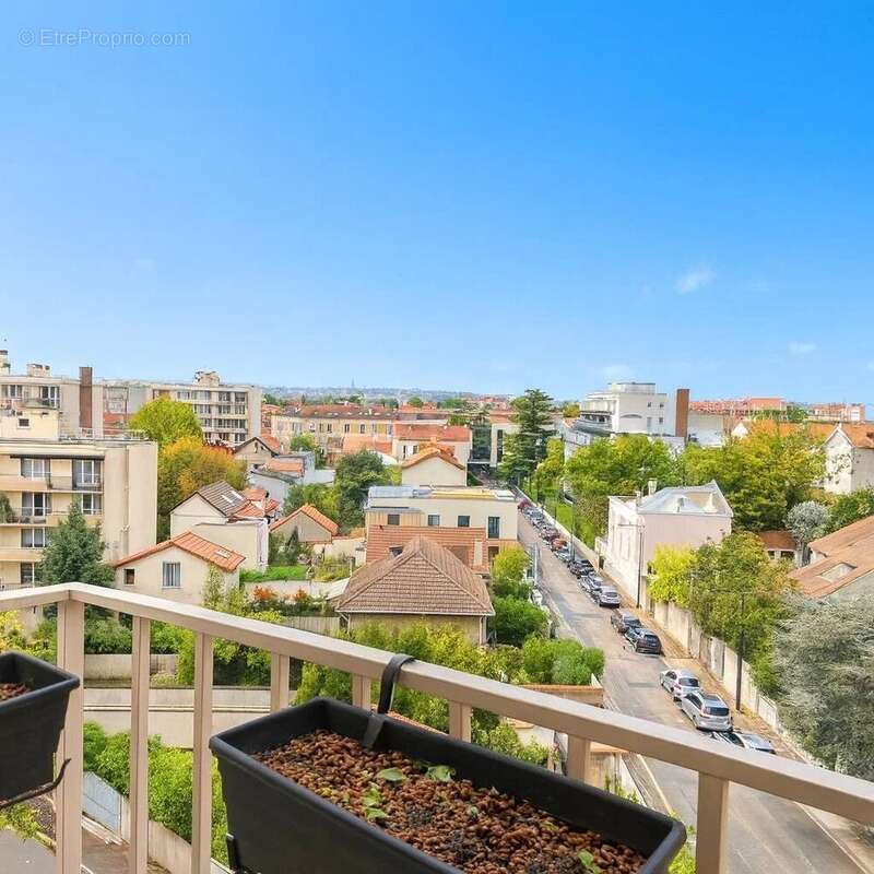 Appartement à SAINT-MAUR-DES-FOSSES