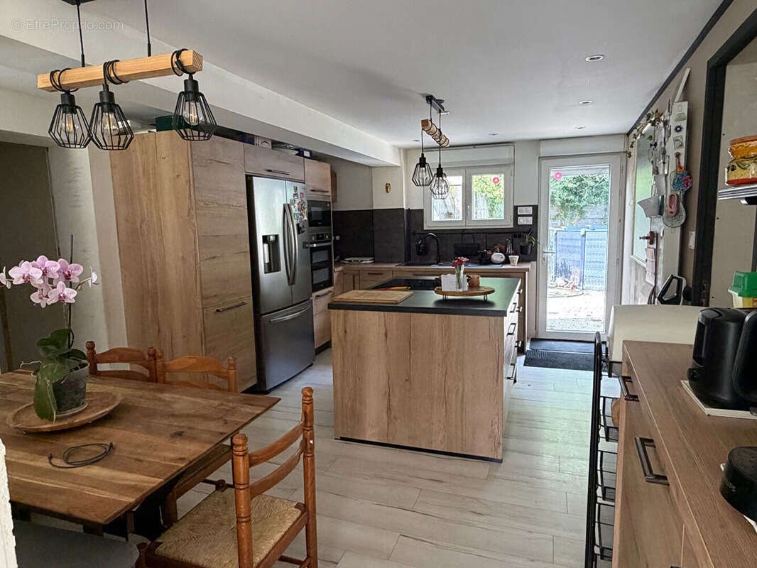Maison Le Thuit De L Oison 7 pièce(s) 215 m2 - photo 3