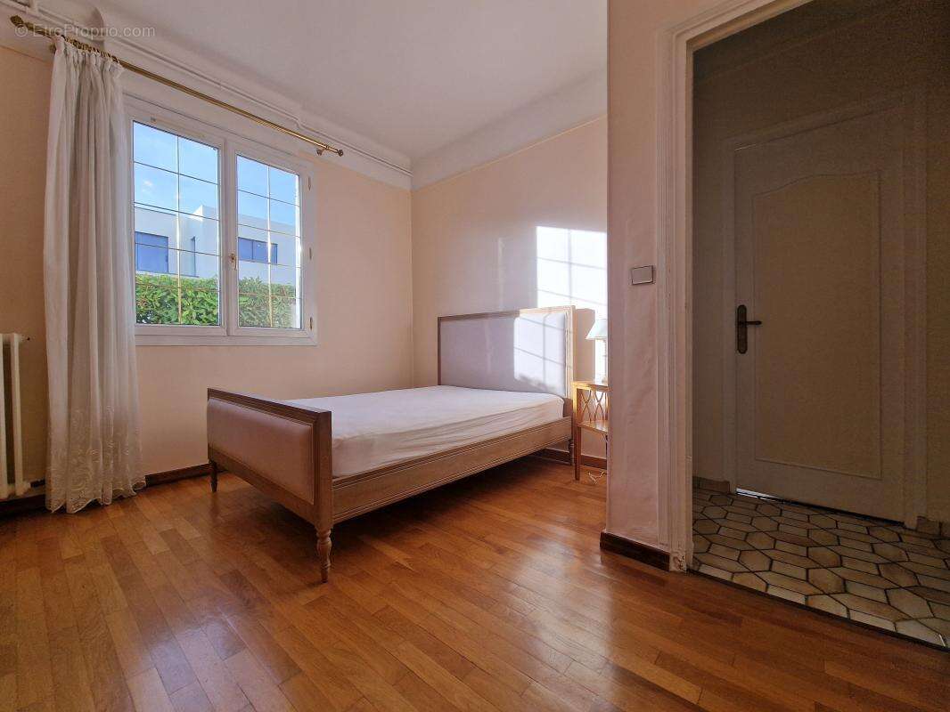 Maison à VAIRES-SUR-MARNE