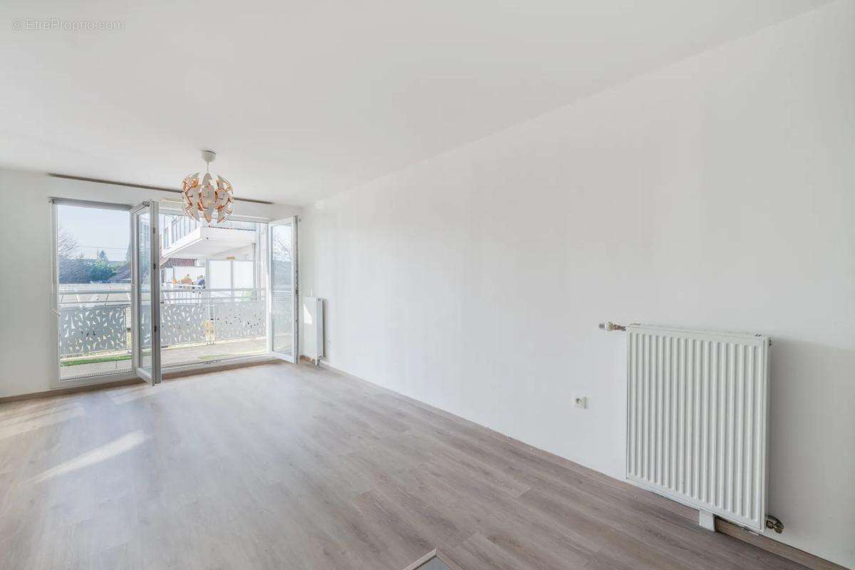 Appartement à PERSAN