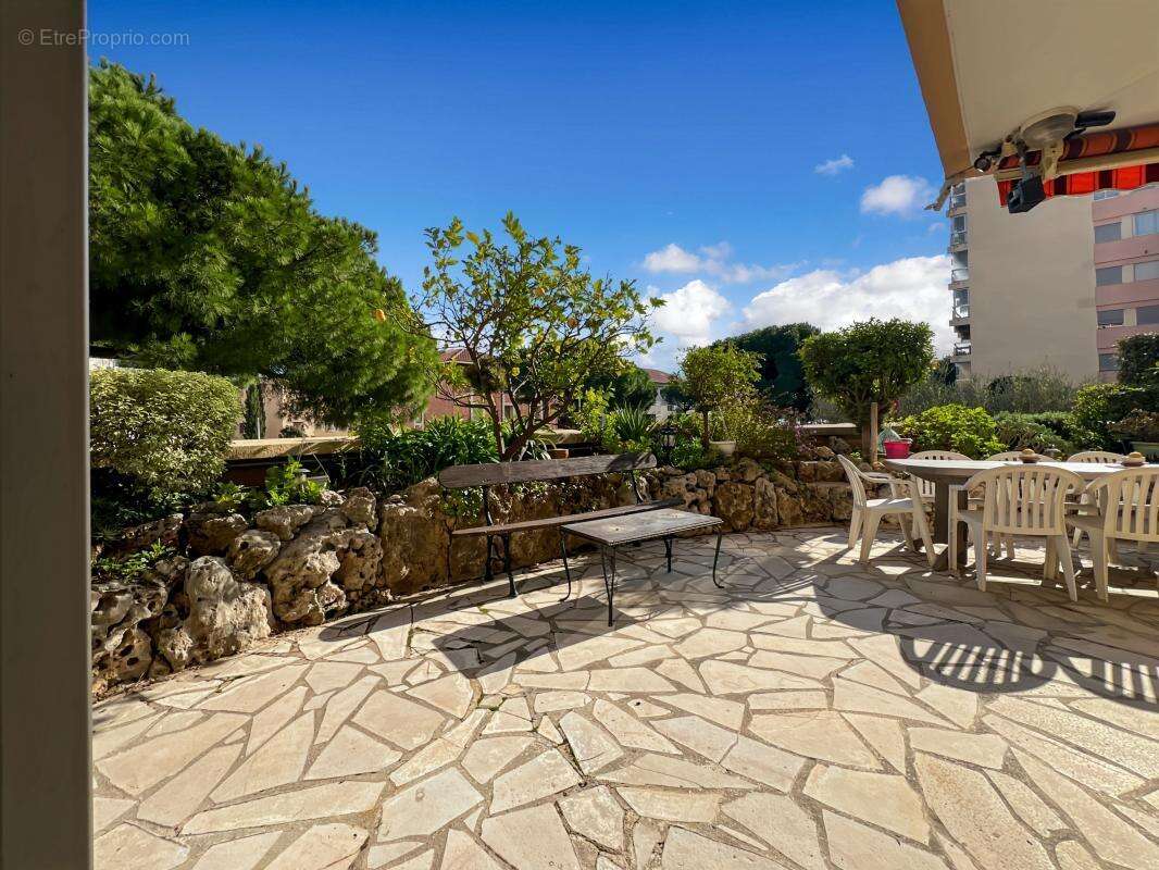 Appartement à FREJUS