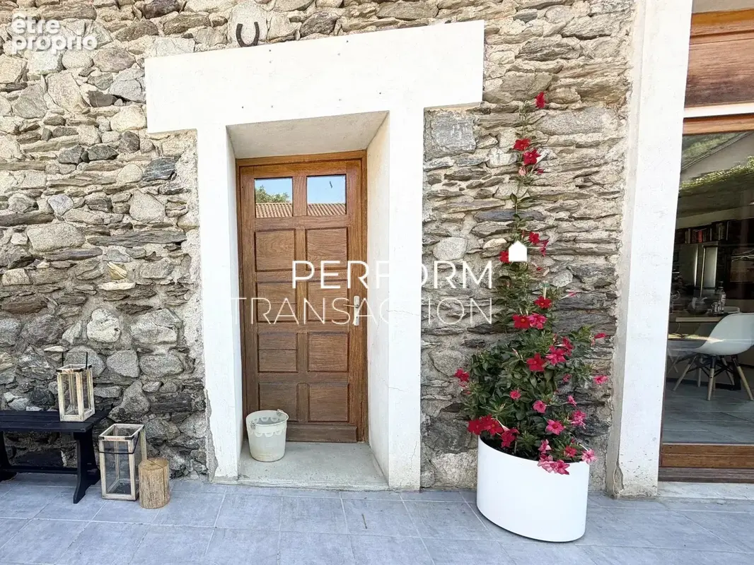 SAINT MARTIN D'URIAGE-Maison de caractère de 274m² - photo 18