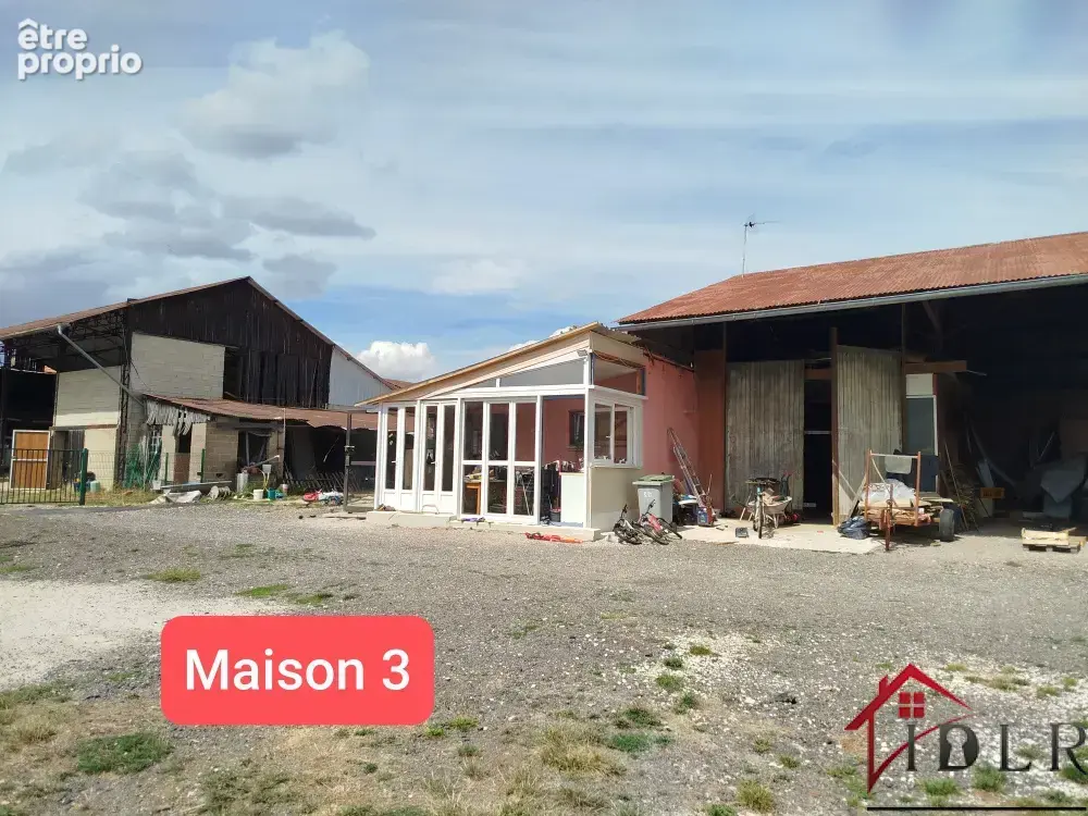 Ensemble immobilier compose de 3 maisons - photo 6