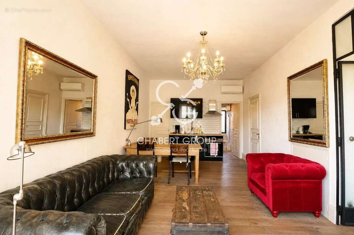 Villefranche-sur-mer – appartement – 2 pièces – 40 m² – vieille ville - photo 3
