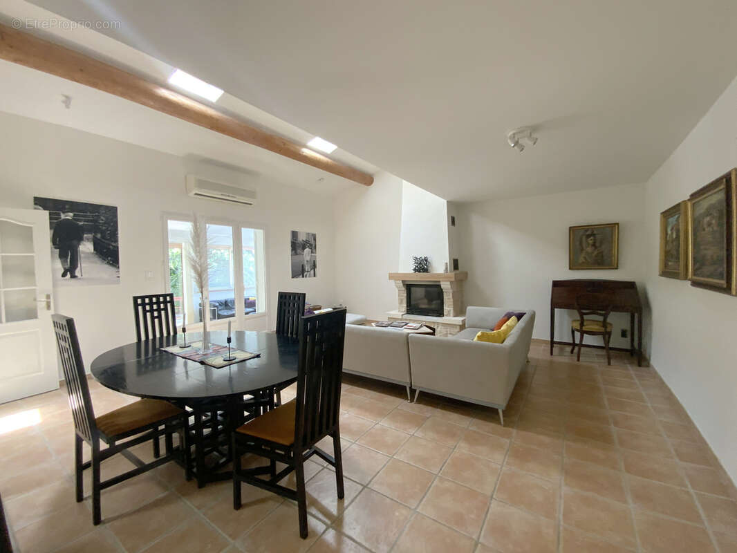 Maison à UZES