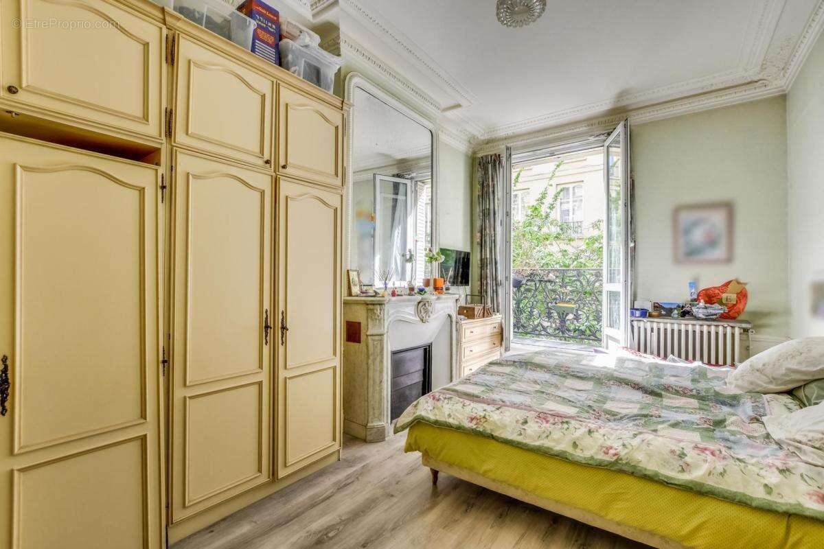 Paris 9eme : richer / faubourg poissonnière / grands boulevards - cinq pieces - 125m2 - 3-4 chambres - exclusivité - photo 9