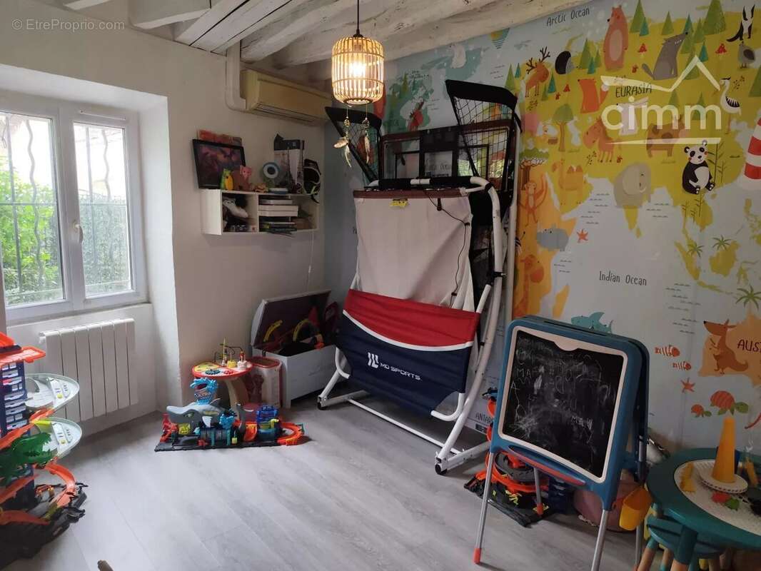 Maison à CHEPTAINVILLE