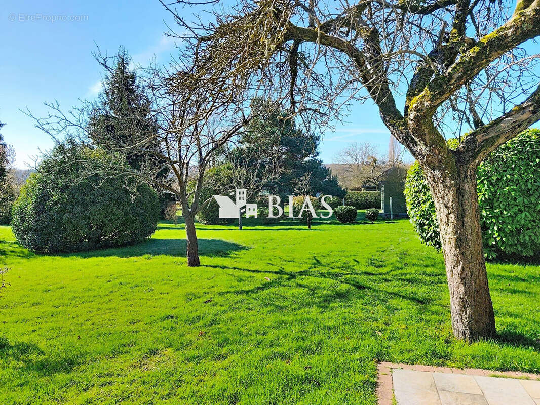 jardin - Maison à APPEVILLE-ANNEBAULT
