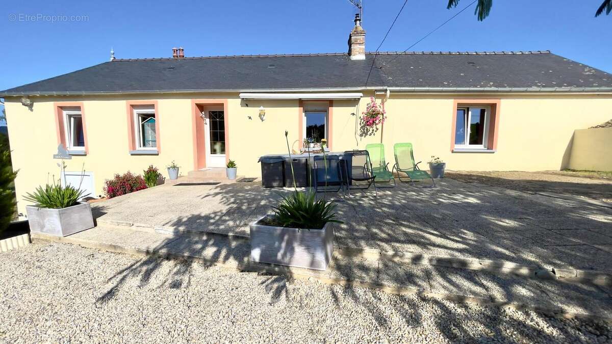 Maison 70 m² à La Haie-Traversaine  - photo 2