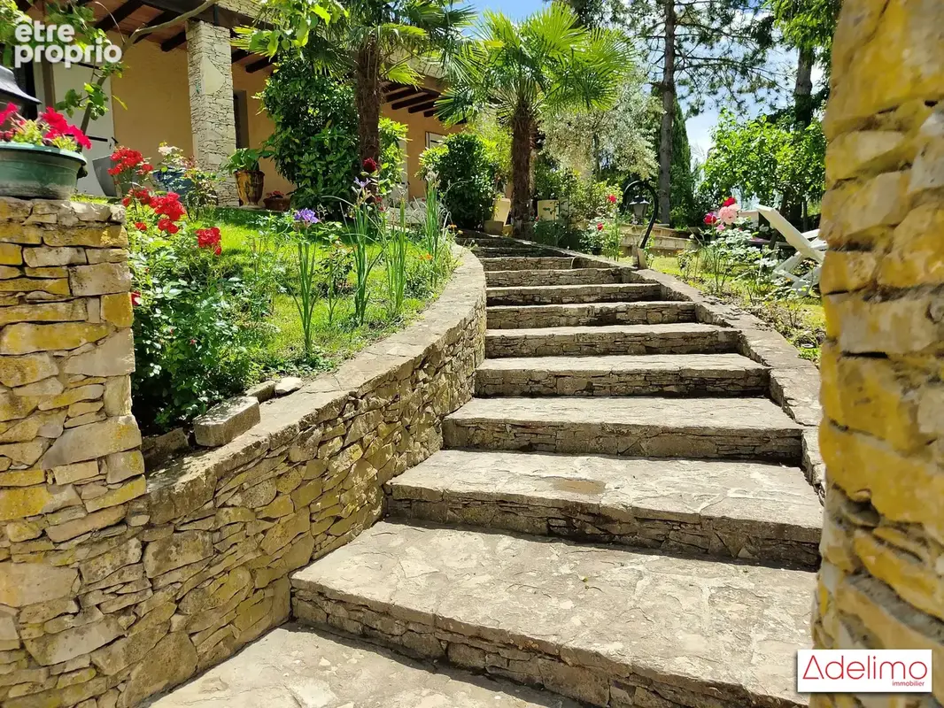 Maison 8 pièces 266 m² à vendre à Vaison-La-Romaine (84110) - photo 4